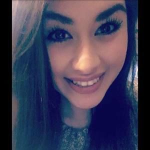 Meet your Posher, Derika